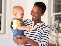 Birçok aile, son yıllarda Afrikalı bakıcı adaylarına yöneliyor. Her aile, bu konuda çocuğunun daha iyi bir bakım hizmeti alması için belirli kriterlere sahiptir. Bu durumun çeşitli sebepleri olsa da bazı temel sebeplerden ötürü sıkça, Afrika kökenli bakıcılar tercih ediliyor. Tabii ki Afrika kökenli bakıcılar kadar deneyimli ve işinde uzman başka bakıcılar olsa da onları, diğer bakıcılardan ayıran temel nitelikleri aşağıdaki gibidir.